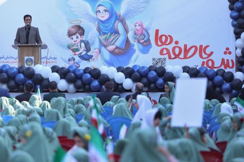 همزمان با سراسر کشور زنگ عاطفه ها در مدارس استان کرمان نواخته شد 1403/07/11