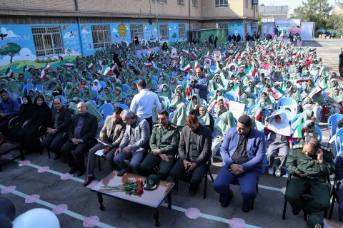 همزمان با سراسر کشور زنگ عاطفه ها در مدارس استان کرمان نواخته شد 1403/07/11