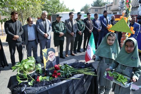 همزمان با سراسر کشور زنگ عاطفه ها در مدارس استان کرمان نواخته شد 1403/07/11