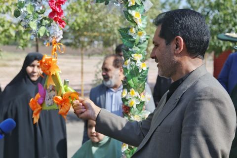 همزمان با سراسر کشور زنگ عاطفه ها در مدارس استان کرمان نواخته شد 1403/07/11