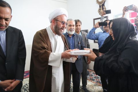۳۳۵۵ واحد مسکونی تحویل مددجویان کمیته امداد استان کرمان شد